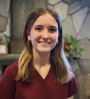 Emma - Dental Assistant